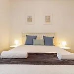 Triana Alfareria Suites By Valcambre
